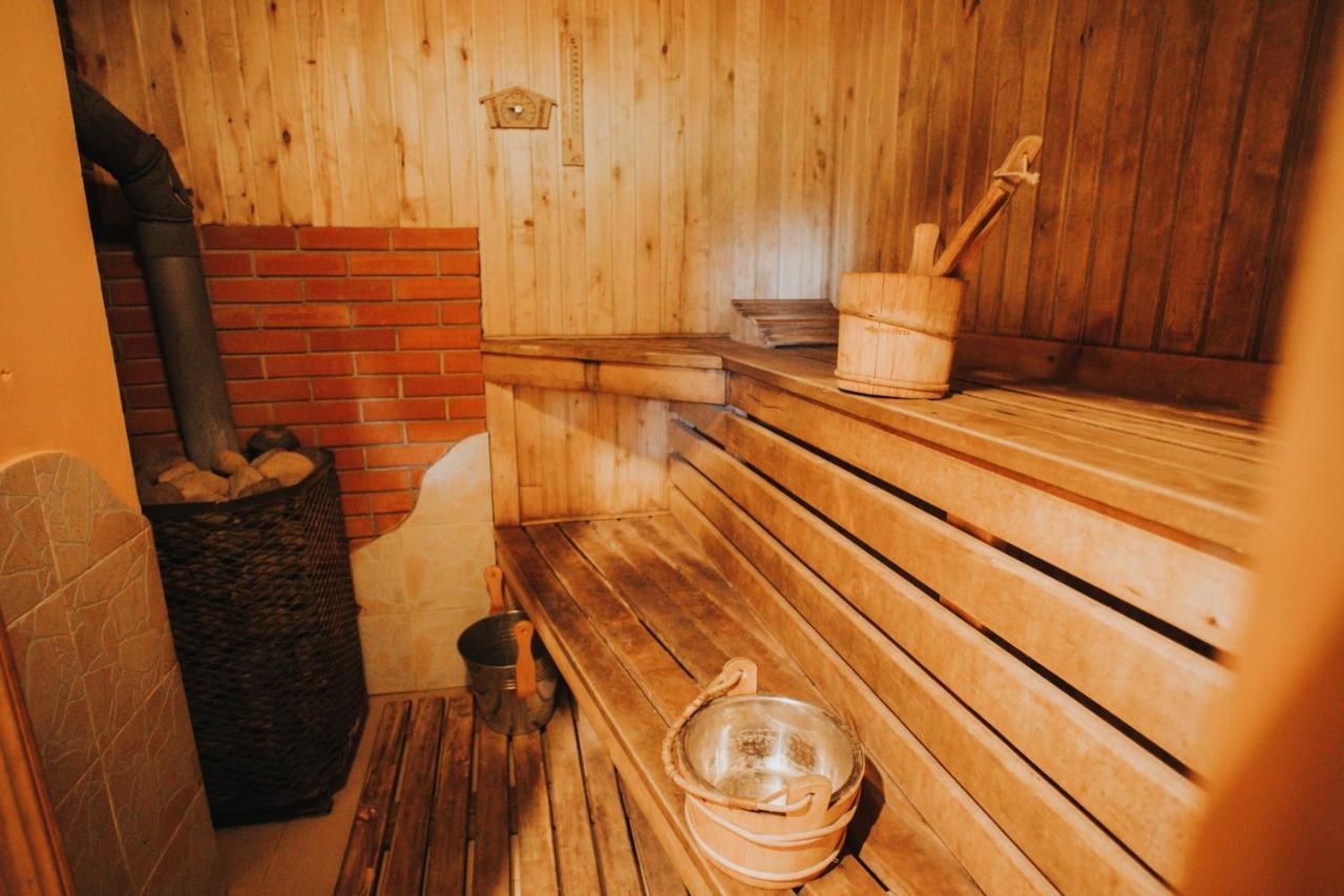 Brivdienu Maja Ar Pirti "Strautkalni" Ieriki Buitenkant foto